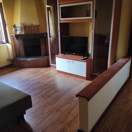 דירות Casina Di Tea לוקה מראה חיצוני תמונה