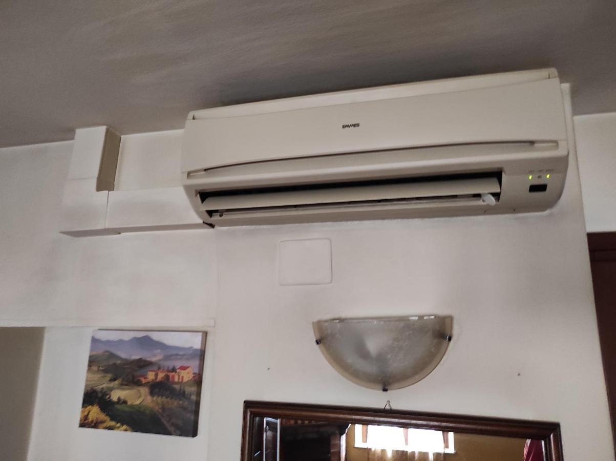 דירות Casina Di Tea לוקה מראה חיצוני תמונה